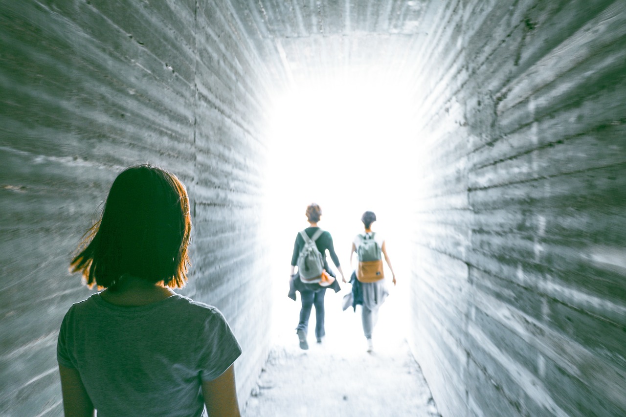 The Traveler Hired the Wrong Tour Guide: How to Avoid Common Travel Pitfalls
